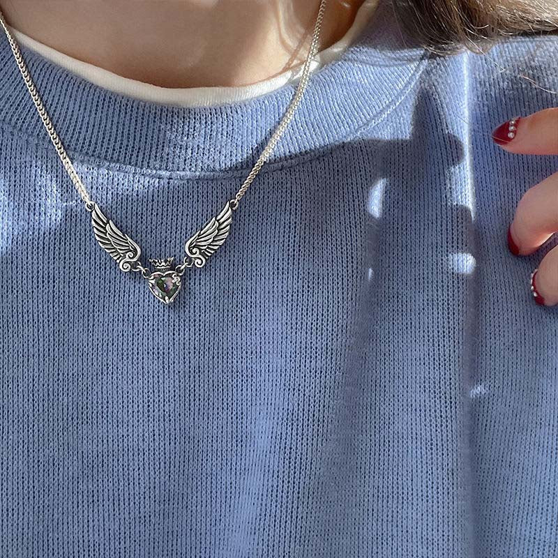 Vintage Gothic Heart Crown Angel Wings Pendant Necklaces for Women Fashion Exquisite Love Shape Clavicle Chain Choker Jewelry