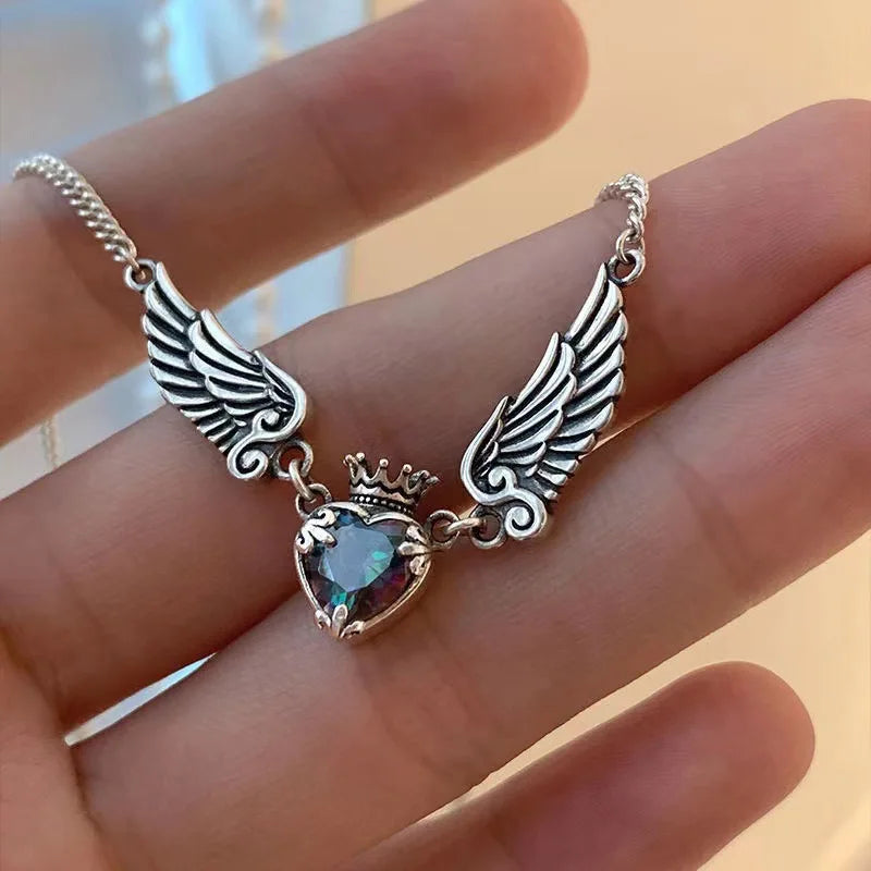 Vintage Gothic Heart Crown Angel Wings Pendant Necklaces for Women Fashion Exquisite Love Shape Clavicle Chain Choker Jewelry