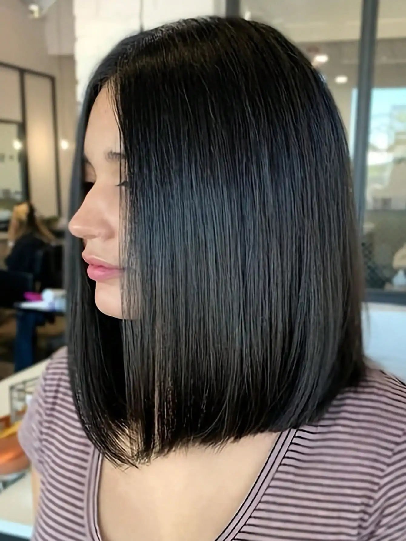 Women's Straight Bob Black Coral Wig- Short Black Bob Wig With No Bangs Short Middle Part Synthetic Wig For Party