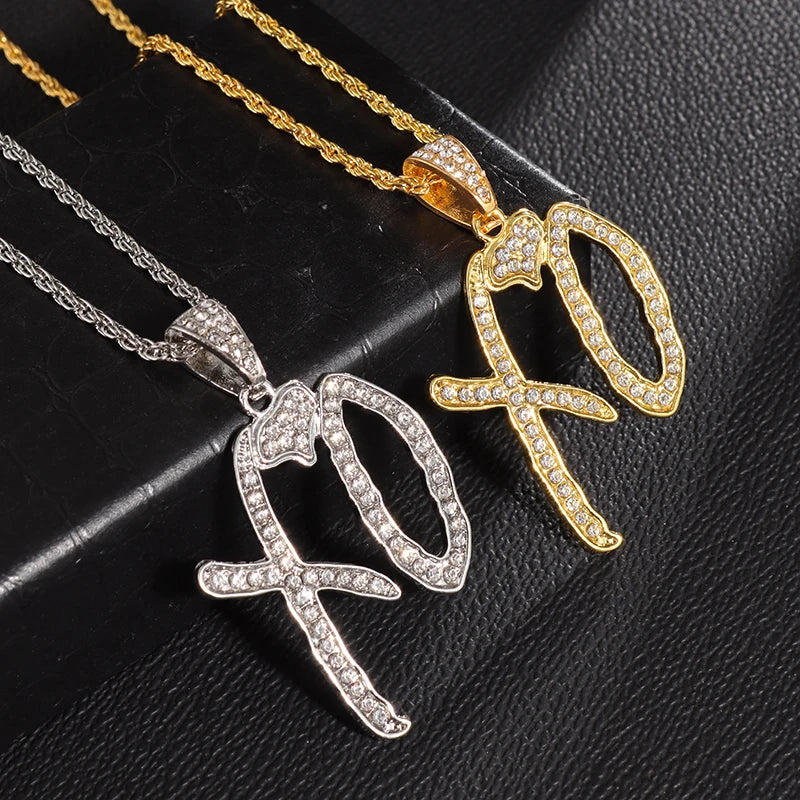 Classic Hip Hop Ice Flower Letter Xo Necklace Cubic Zirconia Pendant for Men and Women Street Rock Rap Party Jewelry