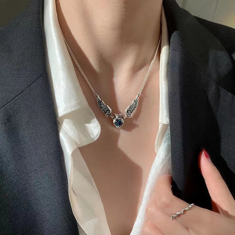 Vintage Gothic Heart Crown Angel Wings Pendant Necklaces for Women Fashion Exquisite Love Shape Clavicle Chain Choker Jewelry
